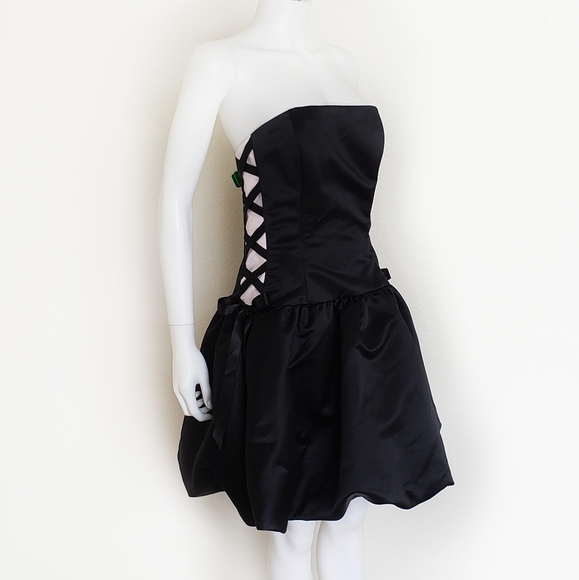 BLACK FORMAL DRESS | NEW - Picture 2 of 8